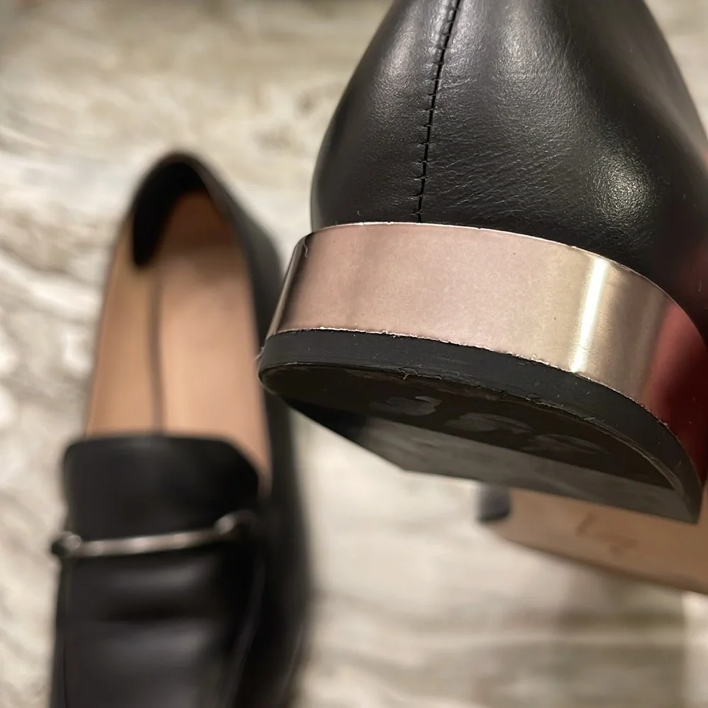 27 EDIT Black Leather Loafers/Decorative Heel/ Style Rita/ Naturalizer